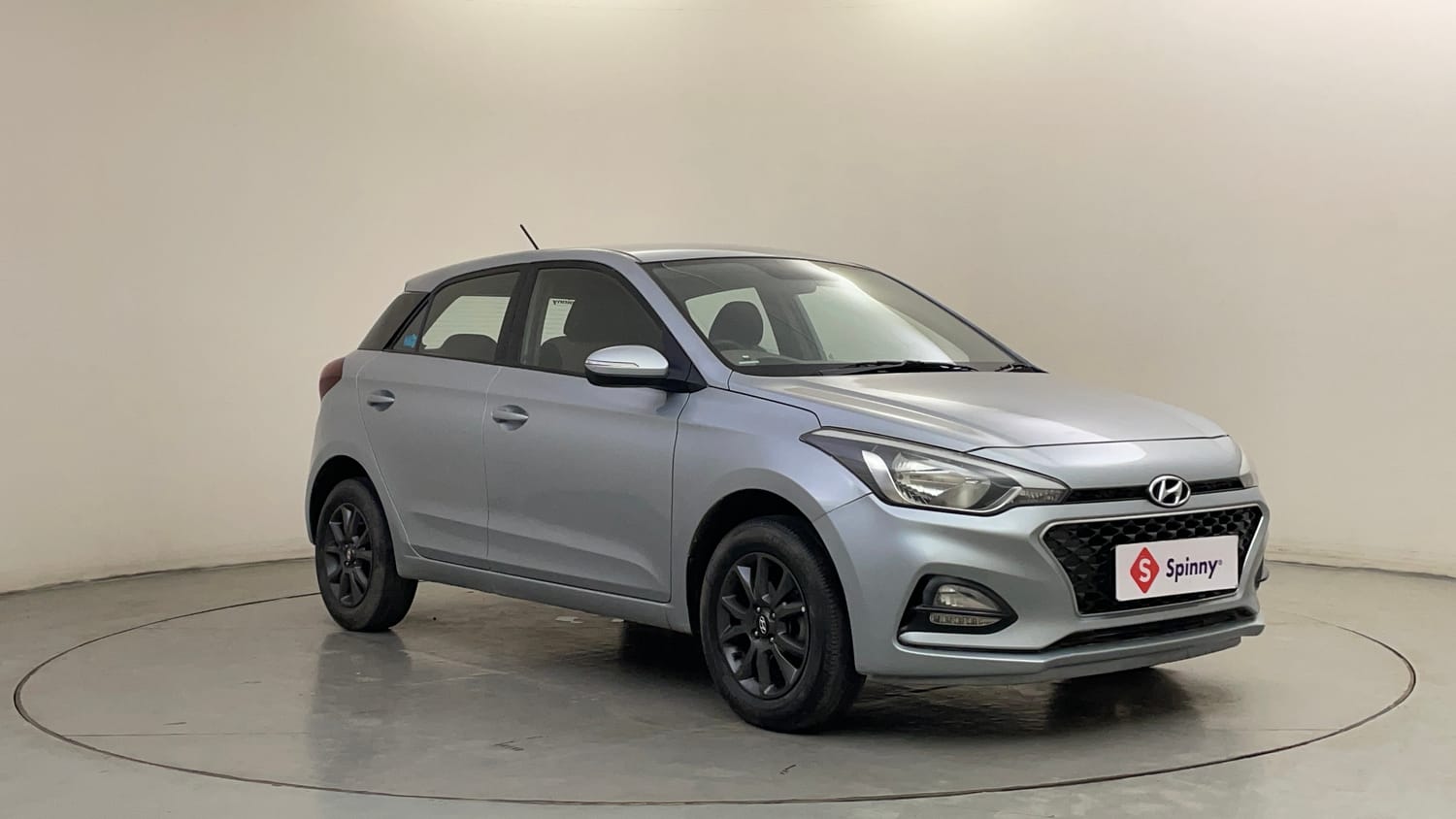Used 2019 Hyundai Elite i20 Sportz Plus 1.2 Petrol Manual exterior RIGHT FRONT CORNER VIEW