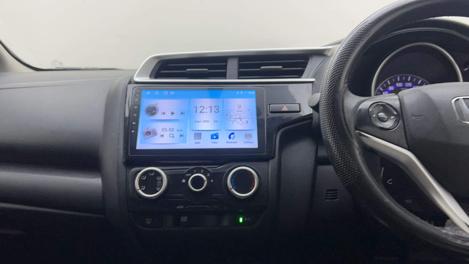 Used 2017 Honda WR-V S MT Petrol Petrol Manual interior MUSIC SYSTEM & AC CONTROL VIEW
