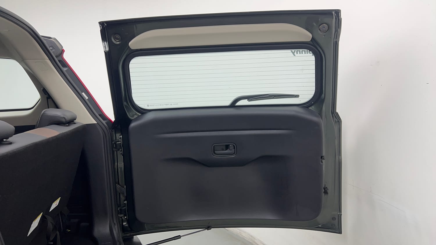 Used 2023 Mahindra Scorpio N Z8 Petrol AT 7 STR Petrol Automatic interior DICKY DOOR OPEN VIEW