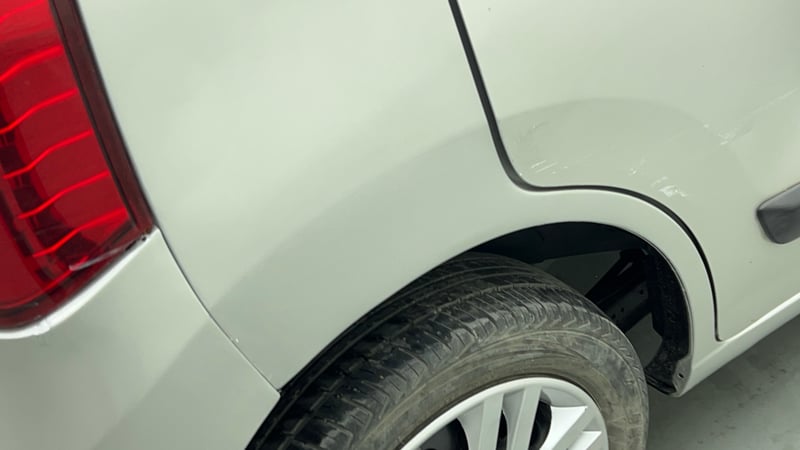 Used 2013 Maruti Suzuki Wagon R VXI Petrol Manual dents MINOR SCRATCH