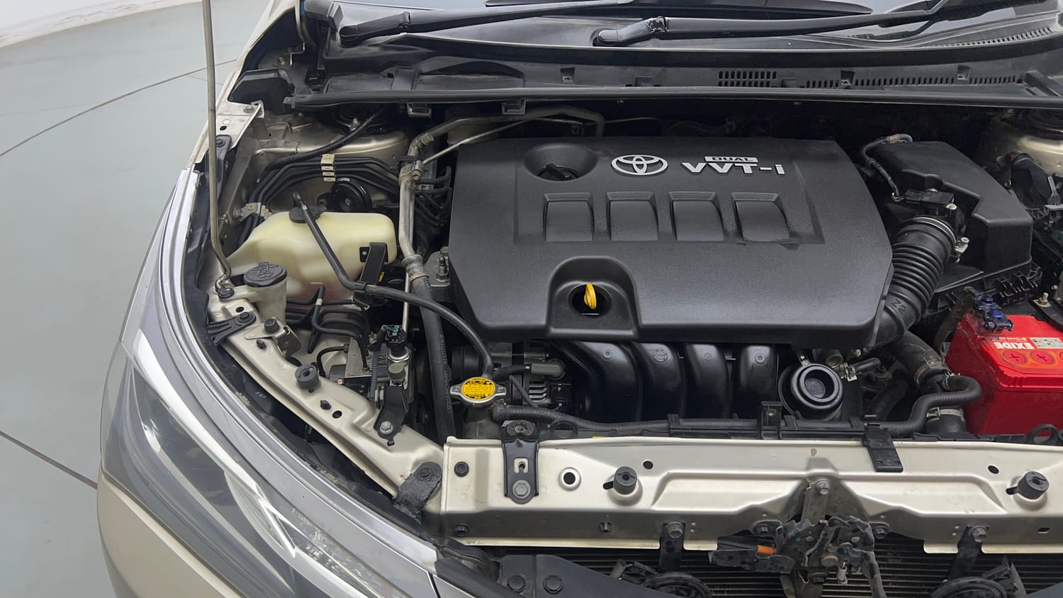 Used 2017 Toyota Corolla Altis VL CVT Petrol Petrol Automatic engine ENGINE RIGHT SIDE VIEW