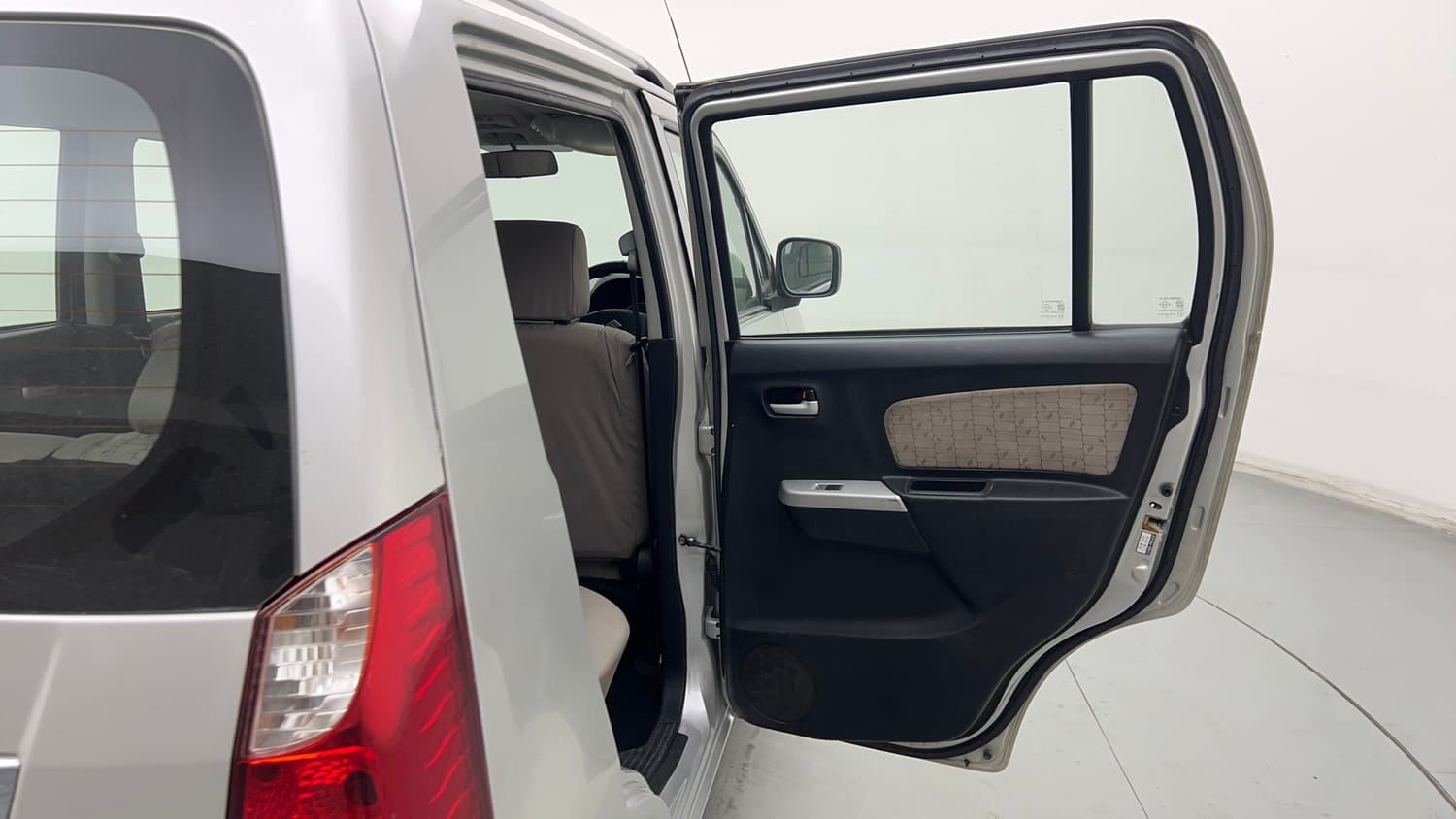 Used 2013 Maruti Suzuki Wagon R VXI Petrol Manual interior RIGHT REAR DOOR OPEN VIEW
