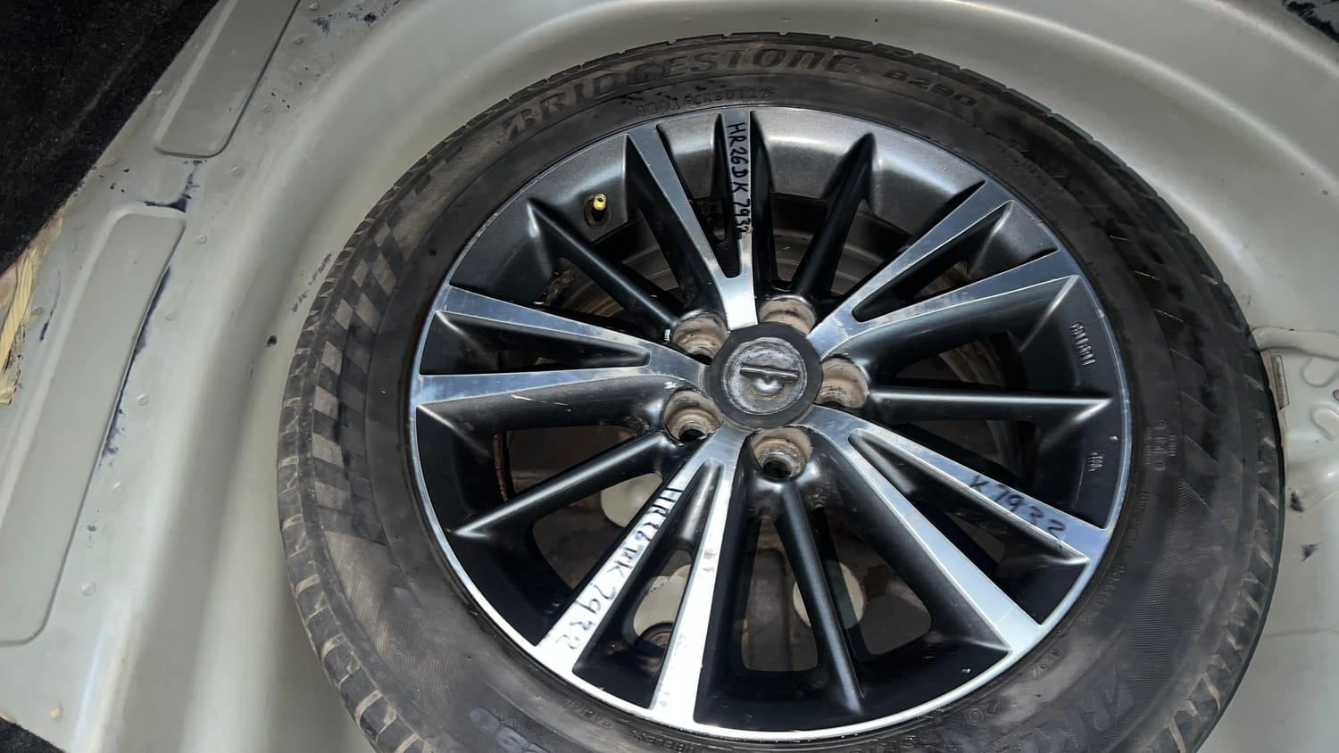 Used 2017 Toyota Corolla Altis VL CVT Petrol Petrol Automatic tyres SPARE TYRE VIEW