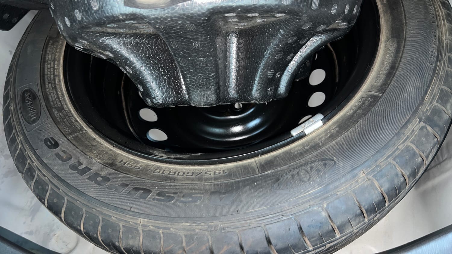 Used 2017 Honda WR-V S MT Petrol Petrol Manual tyres SPARE TYRE VIEW