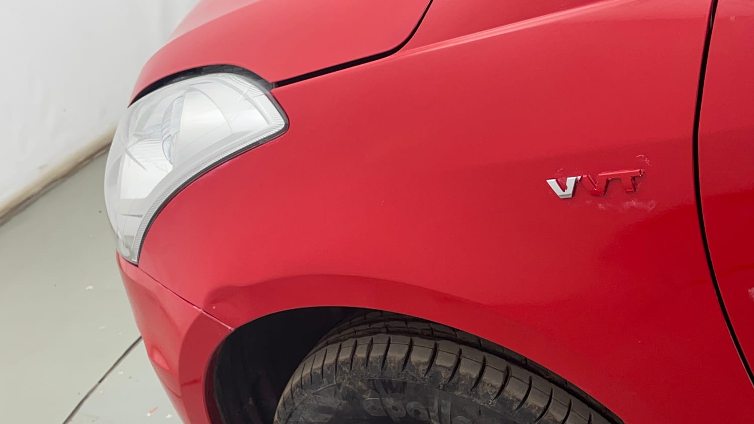 Used 2016 Maruti Suzuki Swift VXi Petrol Manual dents MINOR DENT
