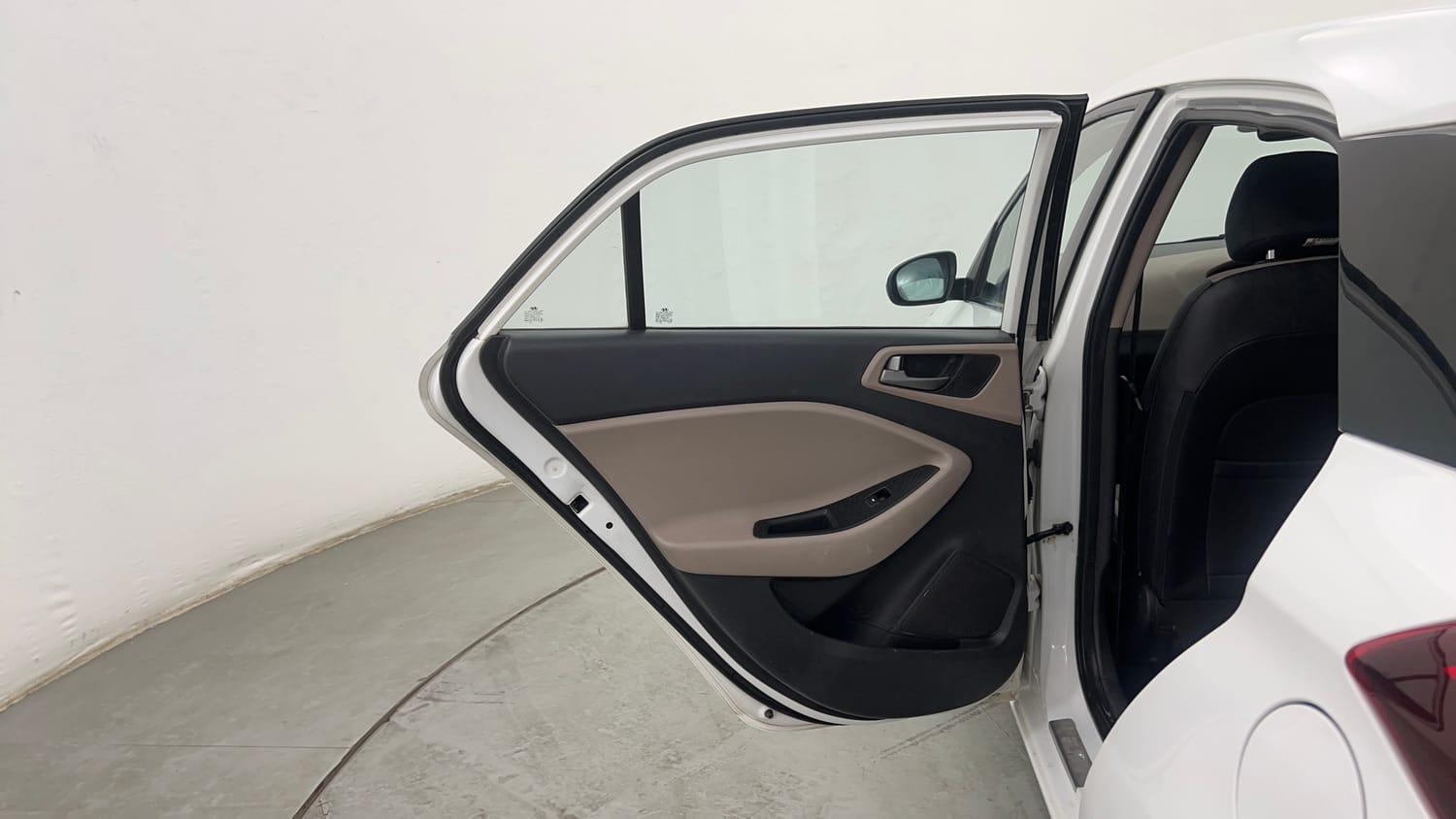 Used 2017 Hyundai Elite i20 Magna 1.2 Petrol Manual interior LEFT REAR DOOR OPEN VIEW