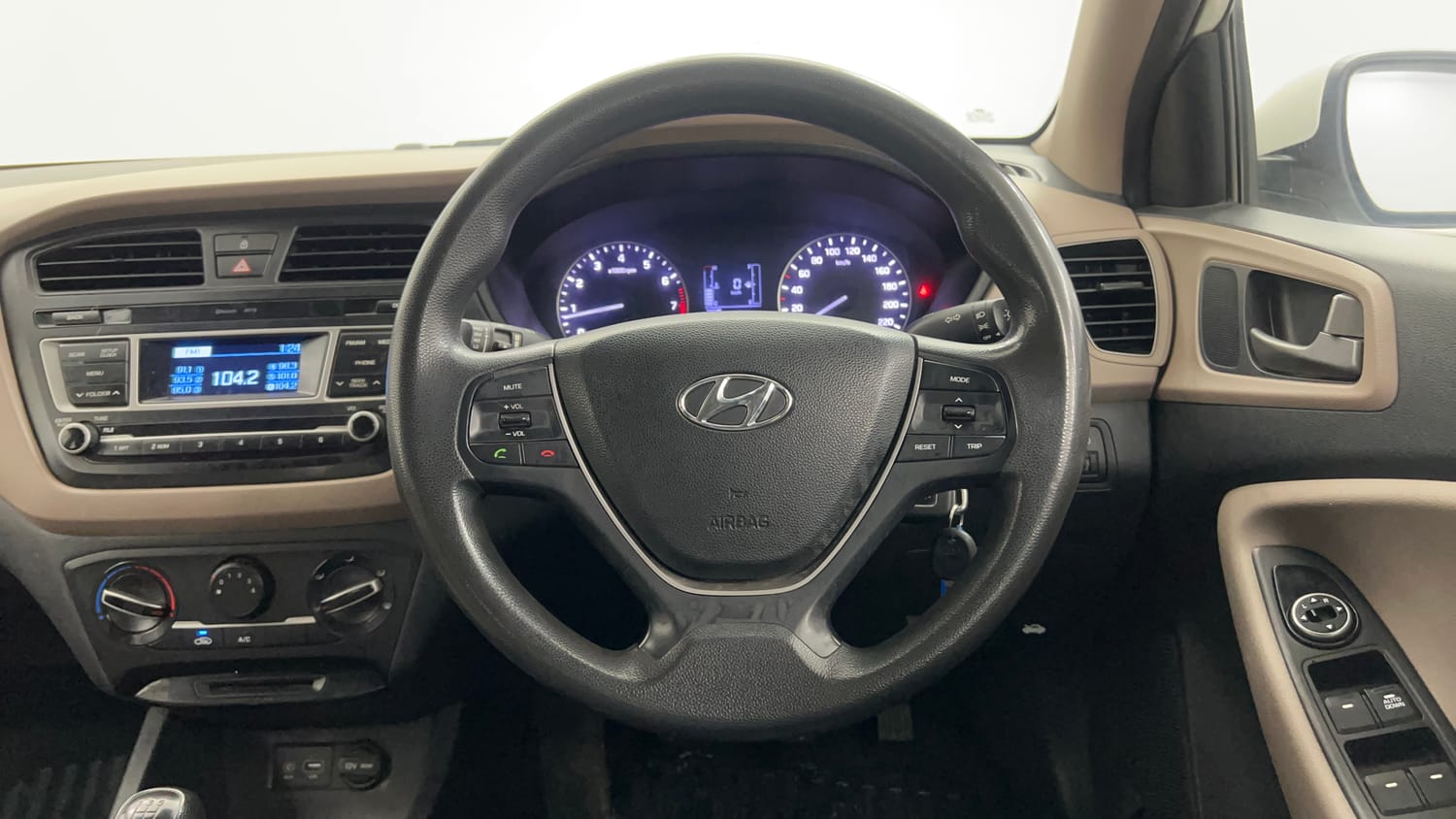 Used 2017 Hyundai Elite i20 Magna 1.2 Petrol Manual interior STEERING VIEW