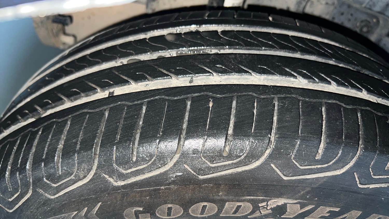 Used 2022 Tata Tigor XZ CNG Cng Manual tyres RIGHT REAR TYRE TREAD VIEW