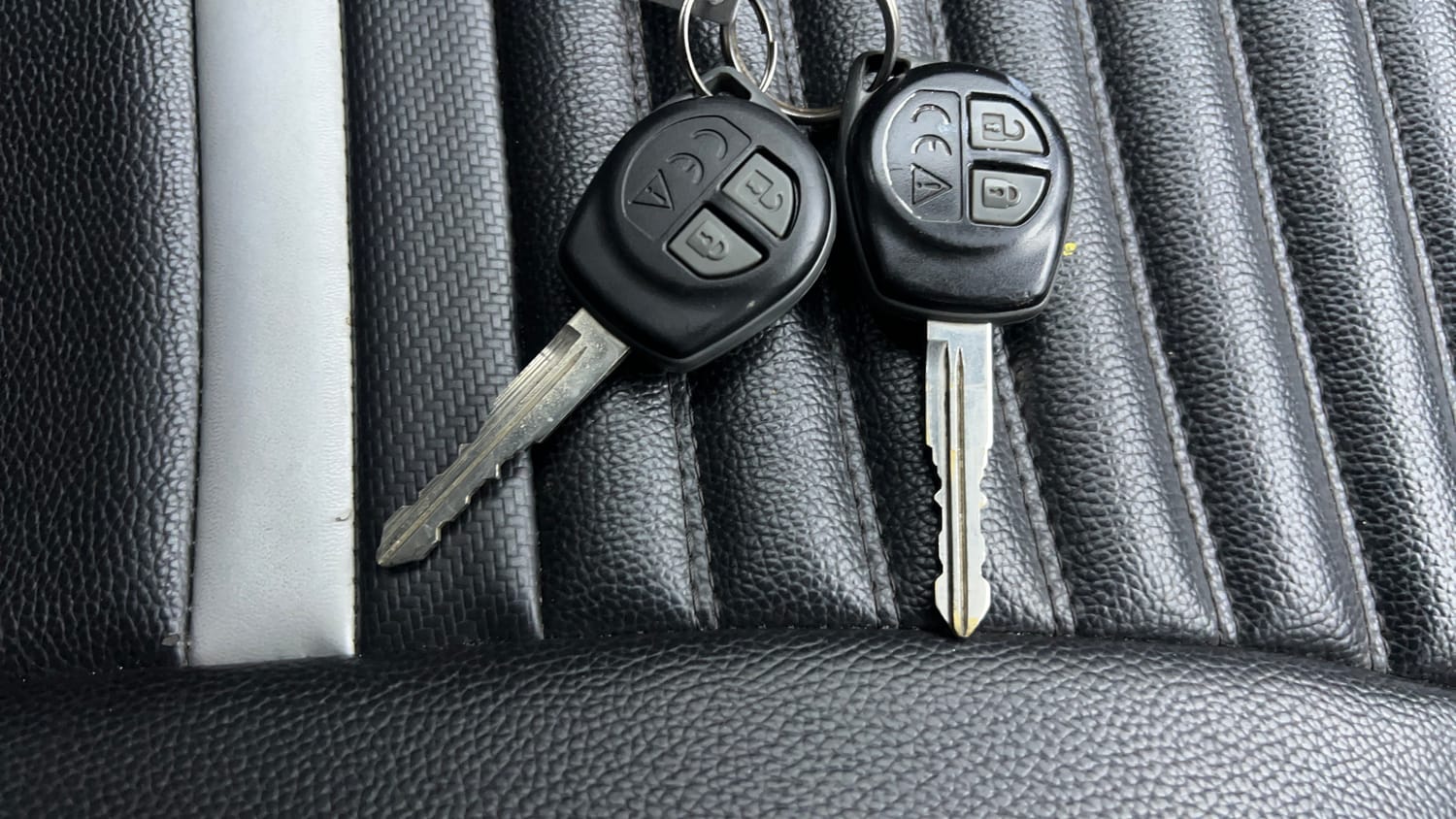 Used 2021 Maruti Suzuki Baleno Delta Petrol Manual extra CAR KEY VIEW