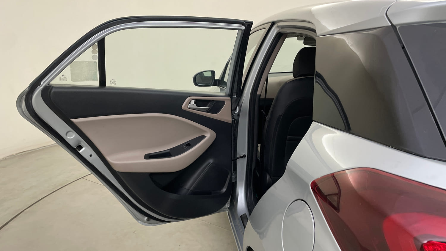 Used 2019 Hyundai Elite i20 Sportz Plus 1.2 Petrol Manual interior LEFT REAR DOOR OPEN VIEW