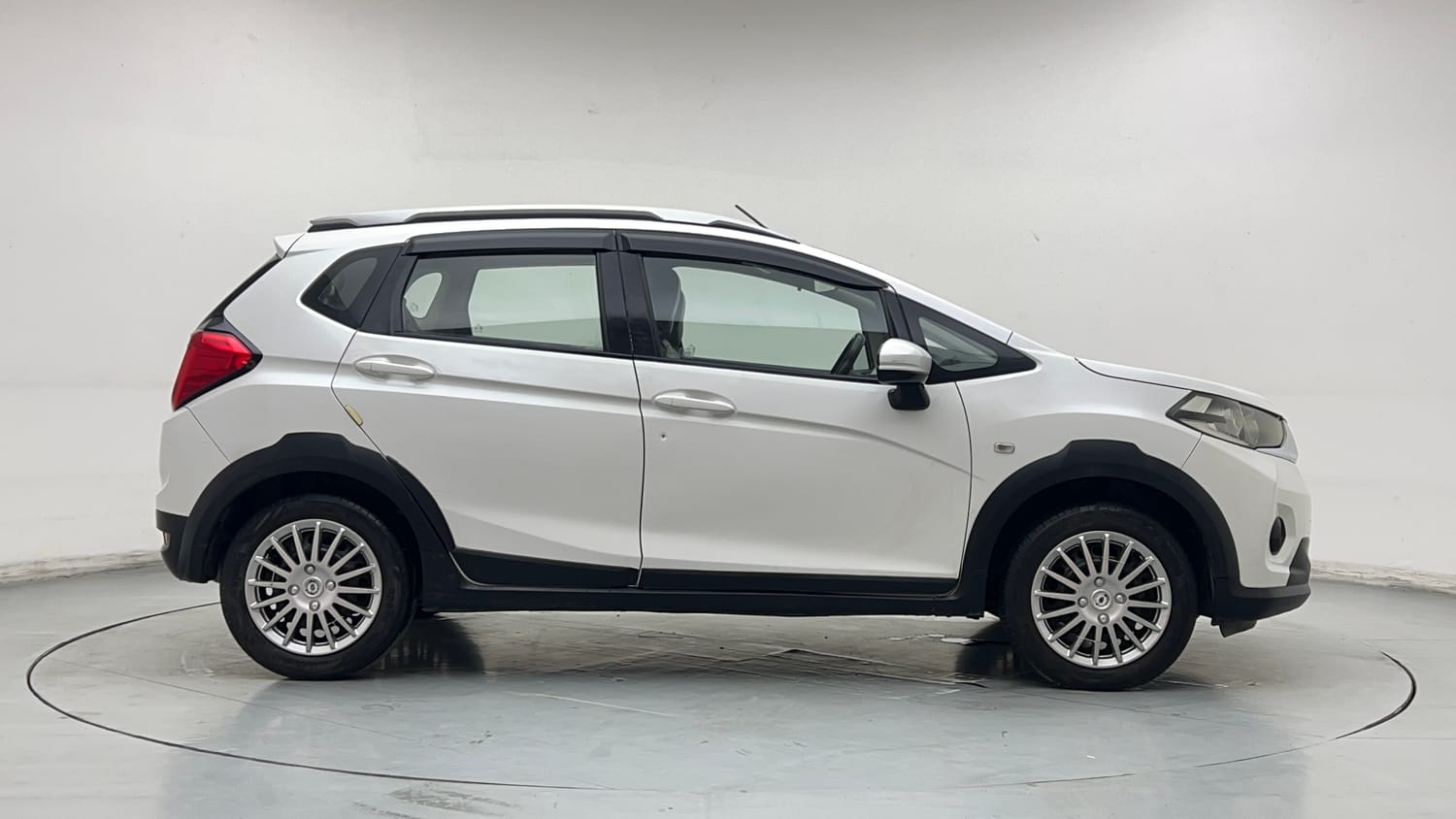 Used 2017 Honda WR-V S MT Petrol Petrol Manual exterior RIGHT SIDE VIEW