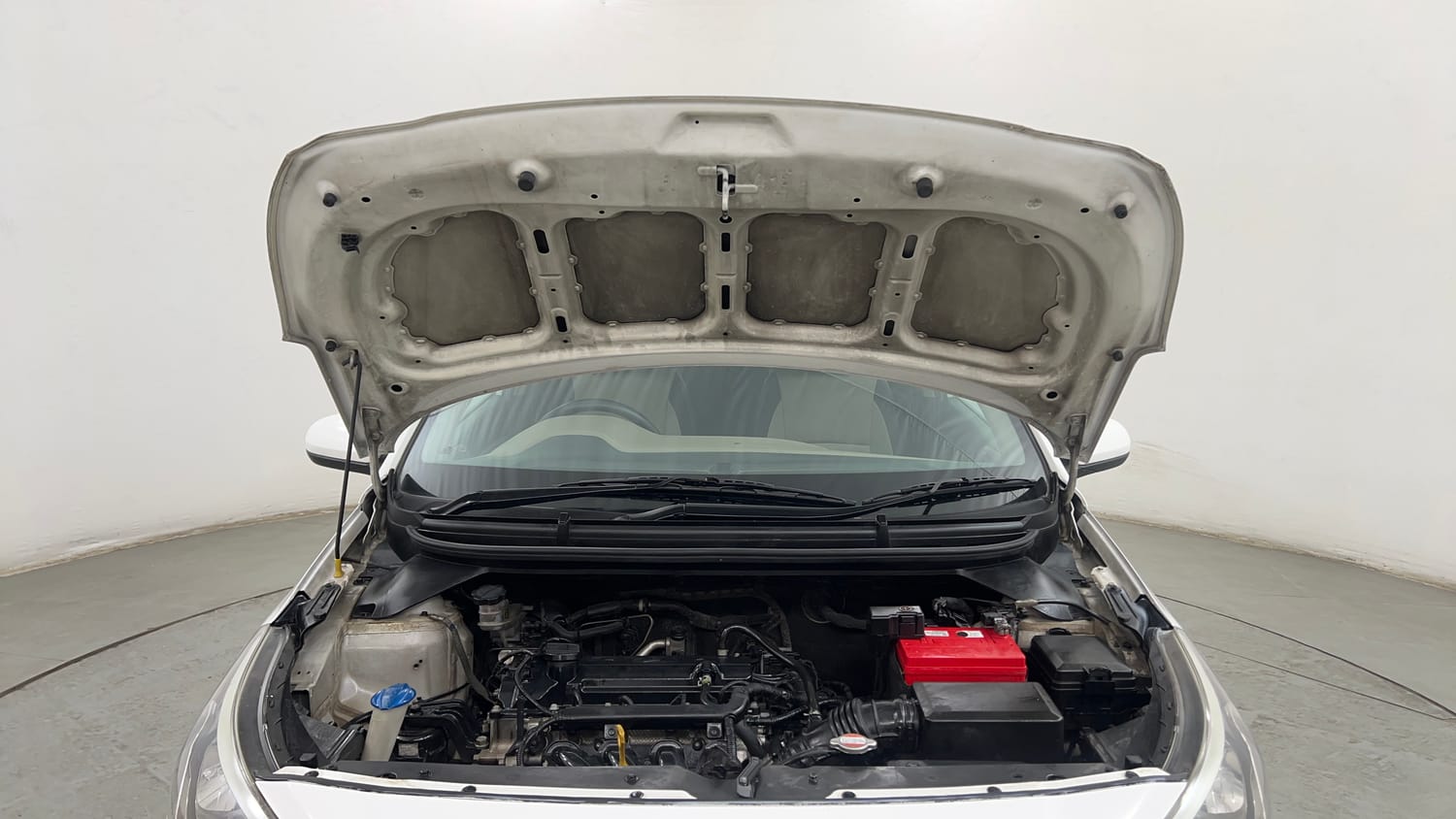 Used 2017 Hyundai Elite i20 Magna 1.2 Petrol Manual engine ENGINE & BONNET OPEN FRONT VIEW