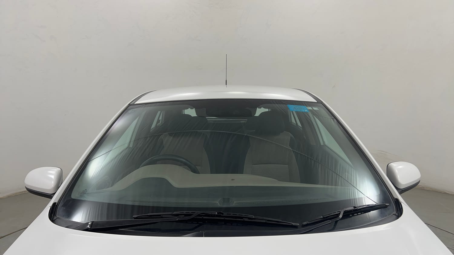 Used 2017 Hyundai Elite i20 Magna 1.2 Petrol Manual exterior FRONT WINDSHIELD VIEW