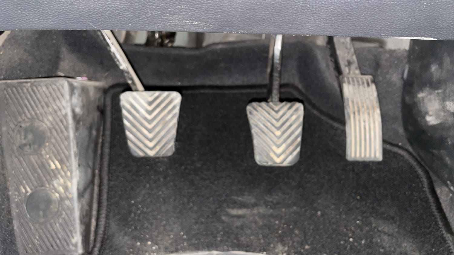 Used 2019 Hyundai Elite i20 Sportz Plus 1.2 Petrol Manual interior PEDALS VIEW