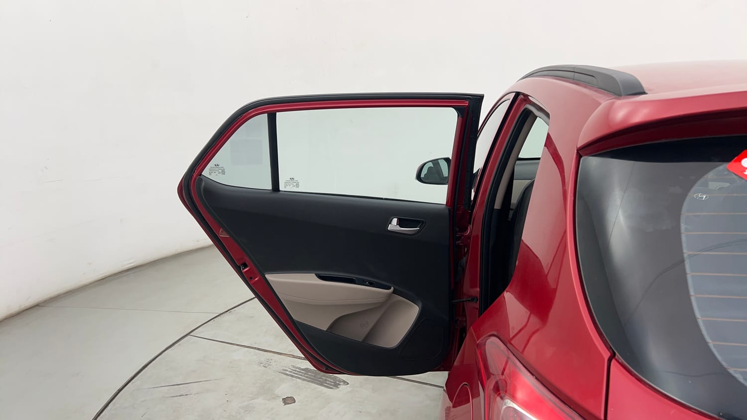 Used 2018 Hyundai Grand i10 Asta 1.2 Kappa VTVT Petrol Manual interior LEFT REAR DOOR OPEN VIEW