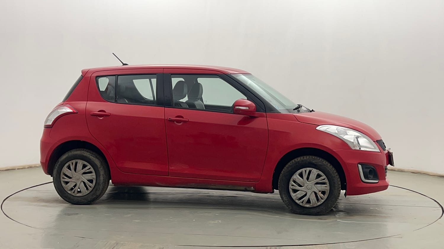 Used 2016 Maruti Suzuki Swift VXi Petrol Manual exterior RIGHT SIDE VIEW