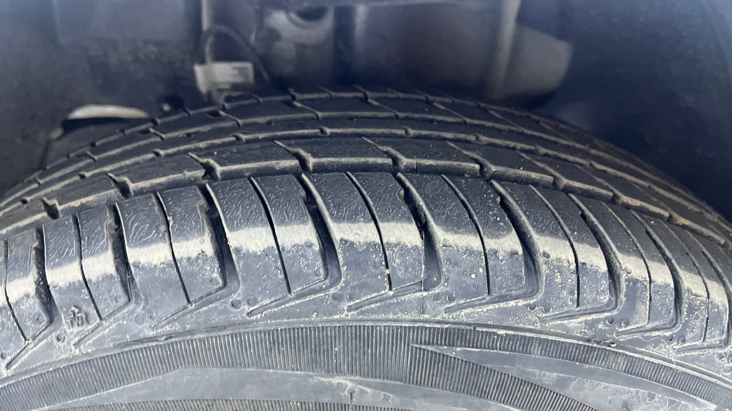 Used 2026 Tata Tiago XE Petrol Manual tyres LEFT FRONT TYRE TREAD VIEW