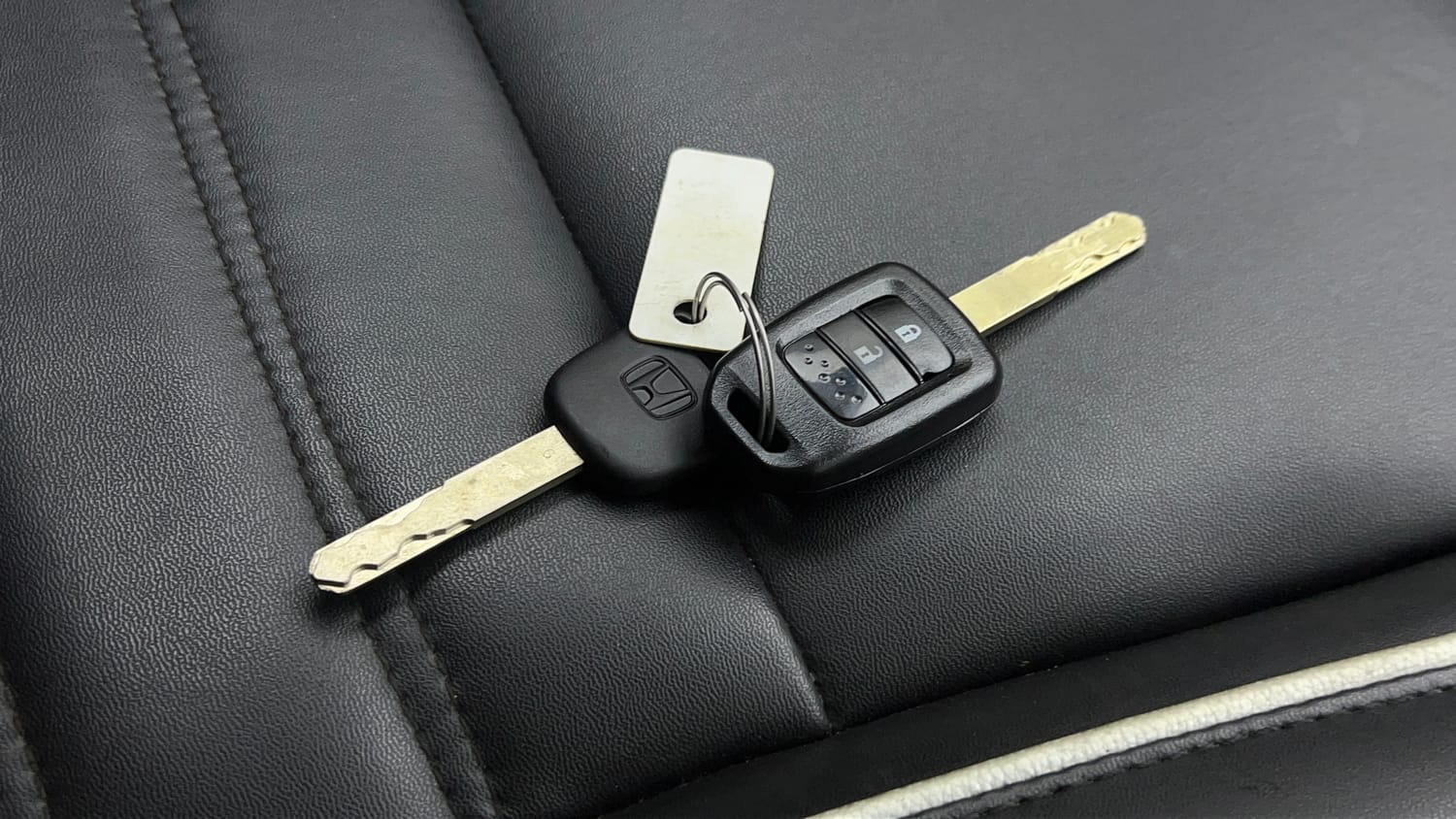 Used 2017 Honda WR-V S MT Petrol Petrol Manual extra CAR KEY VIEW