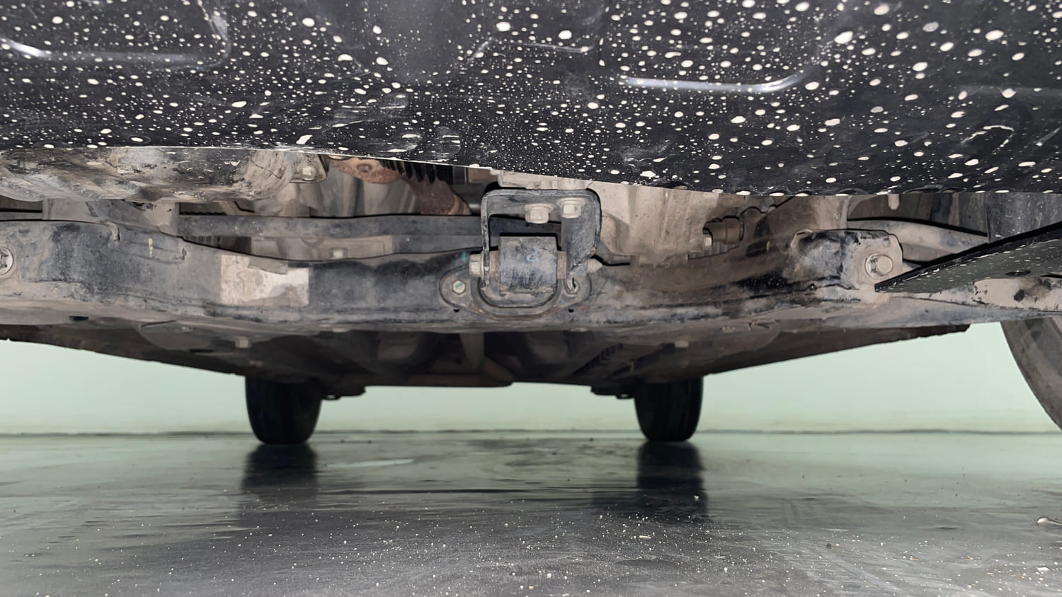 Used 2019 Hyundai Elite i20 Sportz Plus 1.2 Petrol Manual extra FRONT LEFT UNDERBODY VIEW