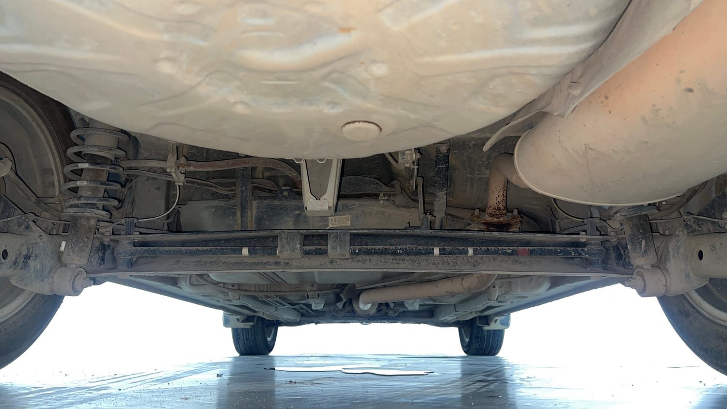 Used 2017 Toyota Corolla Altis VL CVT Petrol Petrol Automatic extra REAR UNDERBODY VIEW (TAKEN FROM REAR)