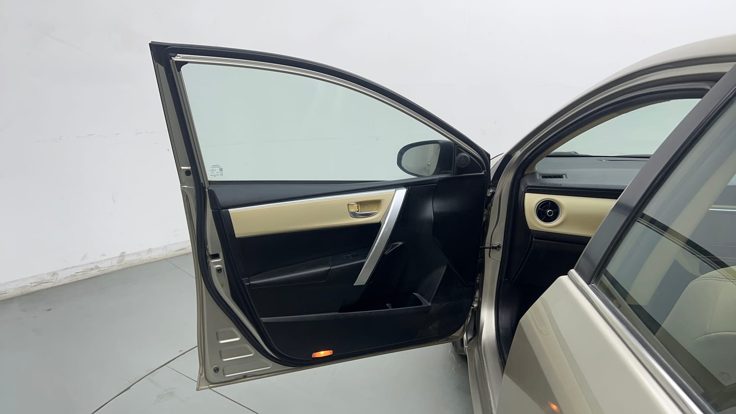Used 2017 Toyota Corolla Altis VL CVT Petrol Petrol Automatic interior LEFT FRONT DOOR OPEN VIEW
