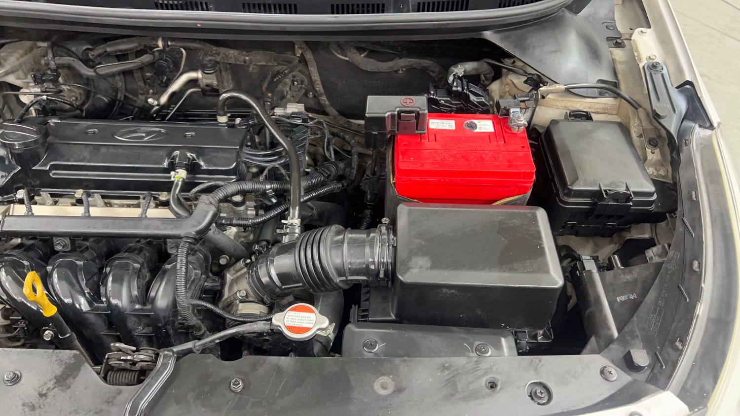 Used 2017 Hyundai Elite i20 Magna 1.2 Petrol Manual engine ENGINE LEFT SIDE VIEW