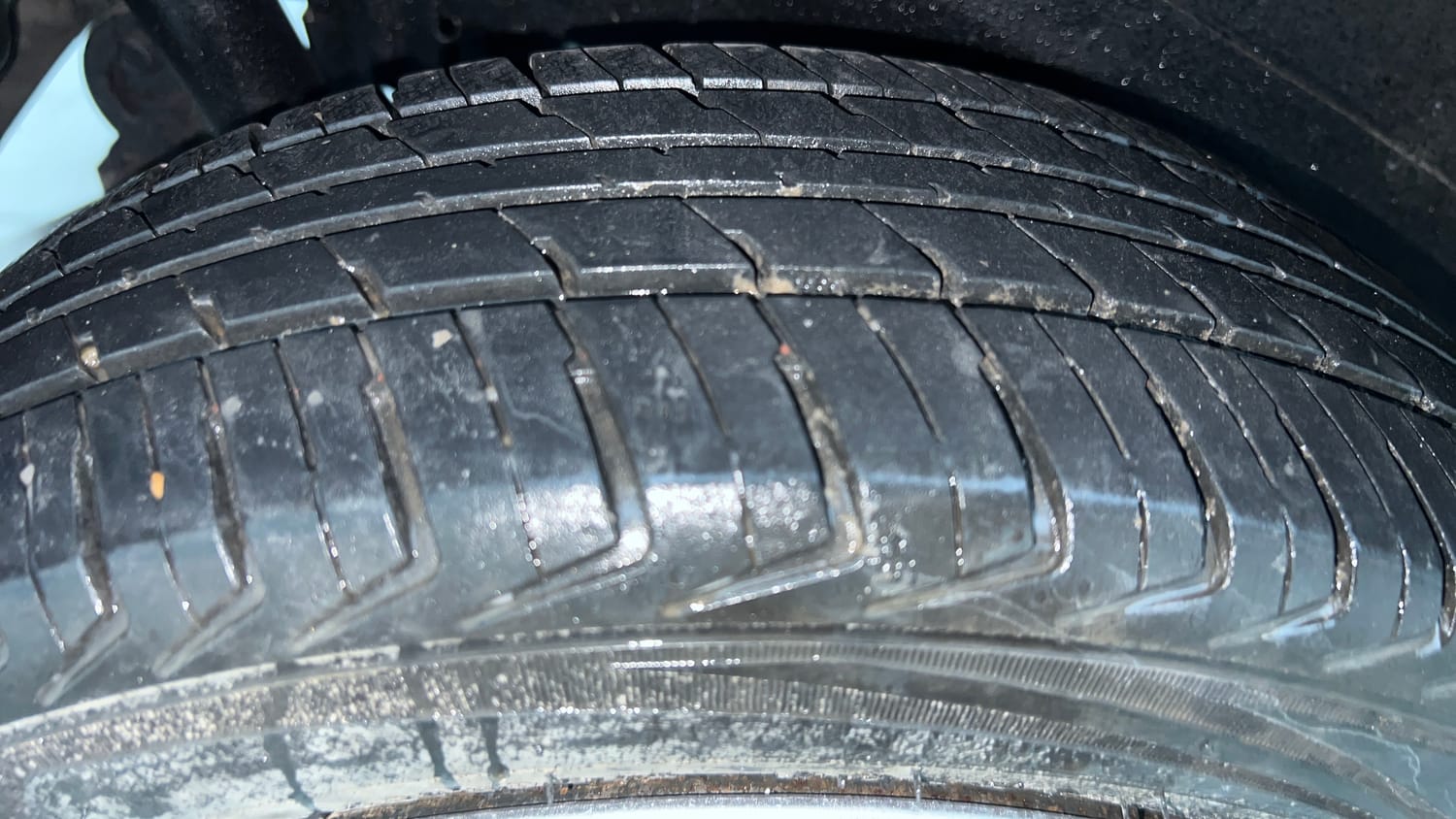 Used 2013 Maruti Suzuki Wagon R VXI Petrol Manual tyres RIGHT REAR TYRE TREAD VIEW
