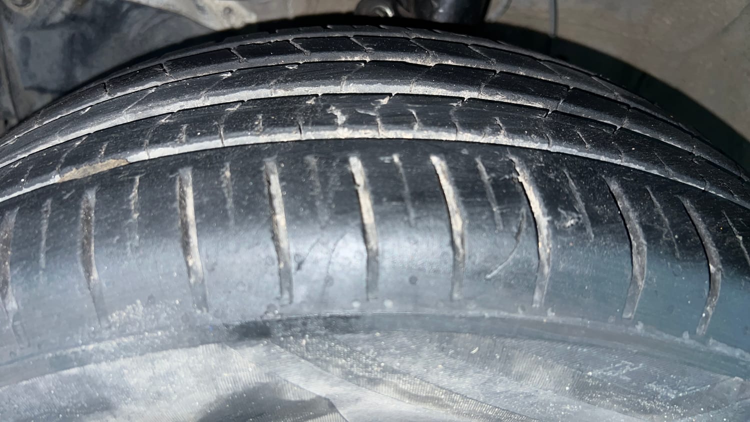Used 2017 Honda WR-V S MT Petrol Petrol Manual tyres LEFT FRONT TYRE TREAD VIEW