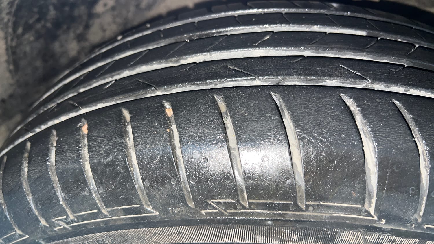 Used 2021 Maruti Suzuki Baleno Delta Petrol Manual tyres RIGHT FRONT TYRE TREAD VIEW