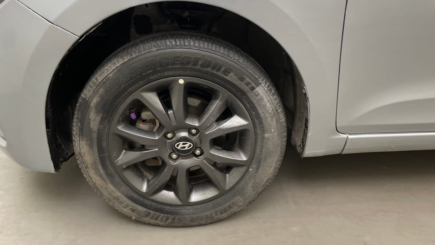Used 2019 Hyundai Elite i20 Sportz Plus 1.2 Petrol Manual tyres LEFT FRONT TYRE RIM VIEW