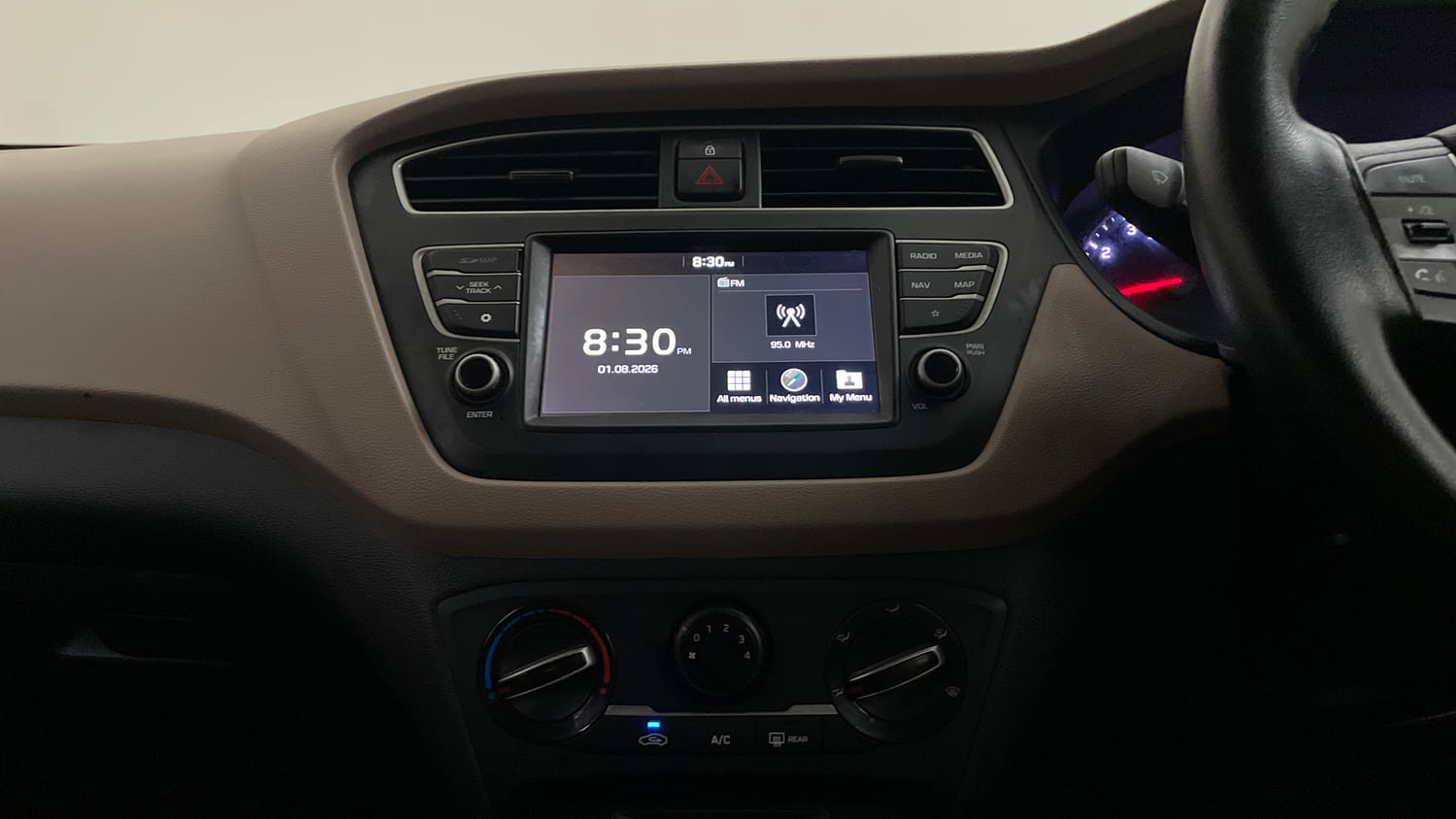 Used 2019 Hyundai Elite i20 Sportz Plus 1.2 Petrol Manual interior MUSIC SYSTEM & AC CONTROL VIEW