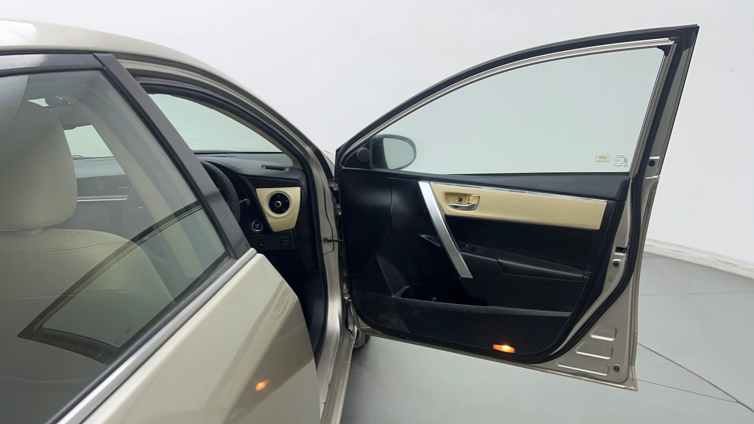 Used 2017 Toyota Corolla Altis VL CVT Petrol Petrol Automatic interior RIGHT FRONT DOOR OPEN VIEW