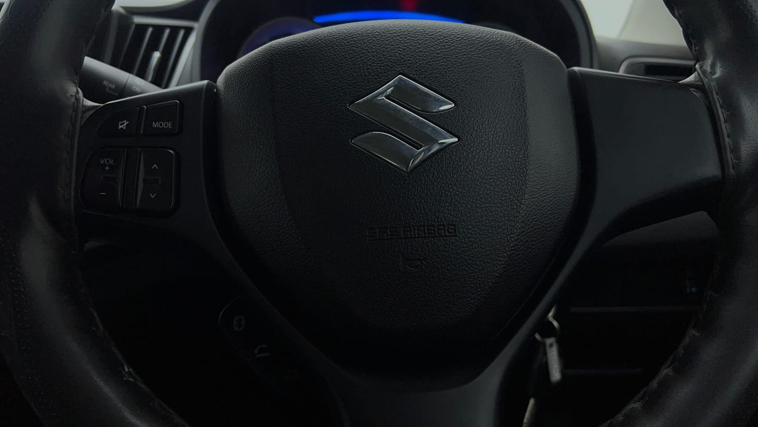 Used 2021 Maruti Suzuki Baleno Delta Petrol Manual top_features Steering mounted controls
