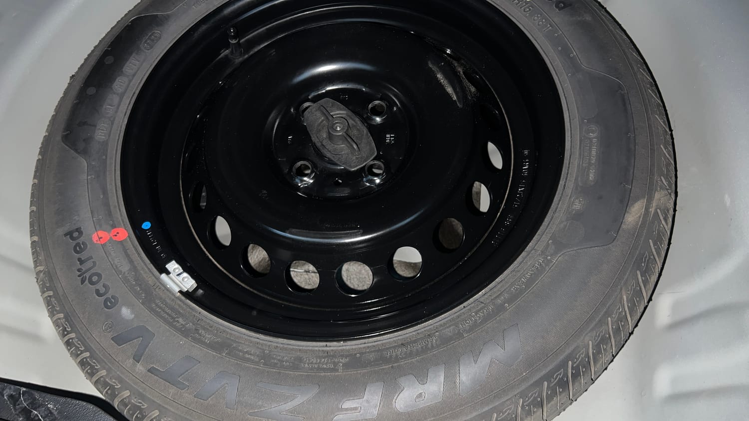 Used 2021 Maruti Suzuki Baleno Delta Petrol Manual tyres SPARE TYRE VIEW