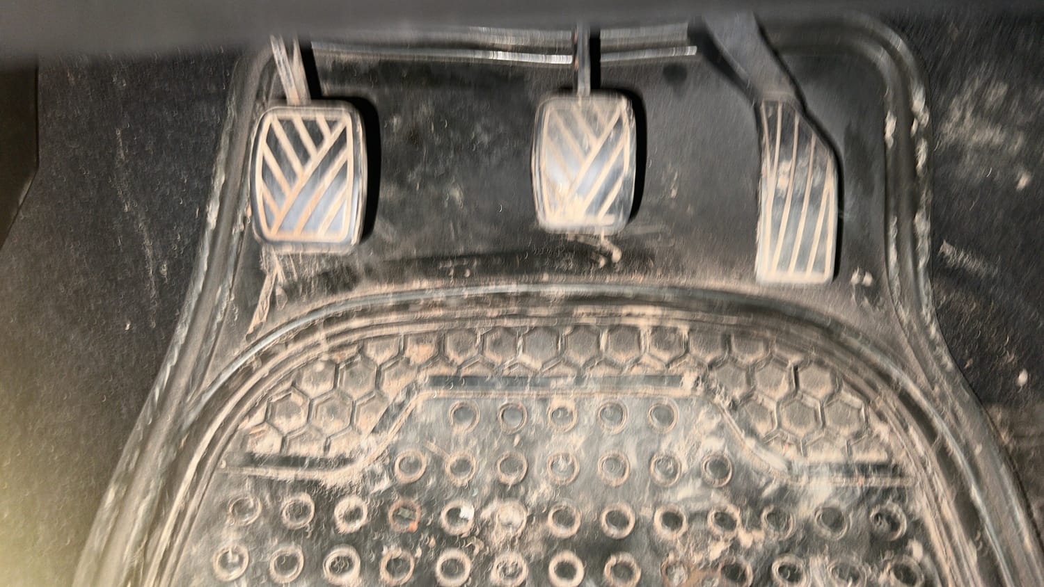 Used 2016 Maruti Suzuki Swift VXi Petrol Manual interior PEDALS VIEW