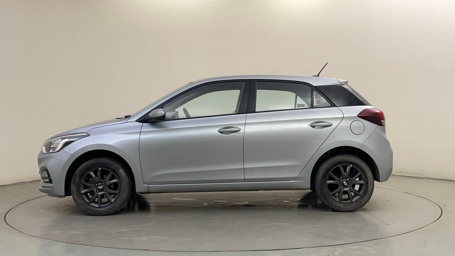 Used 2019 Hyundai Elite i20 Sportz Plus 1.2 Petrol Manual exterior LEFT SIDE VIEW