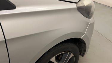 minor_scratch_0