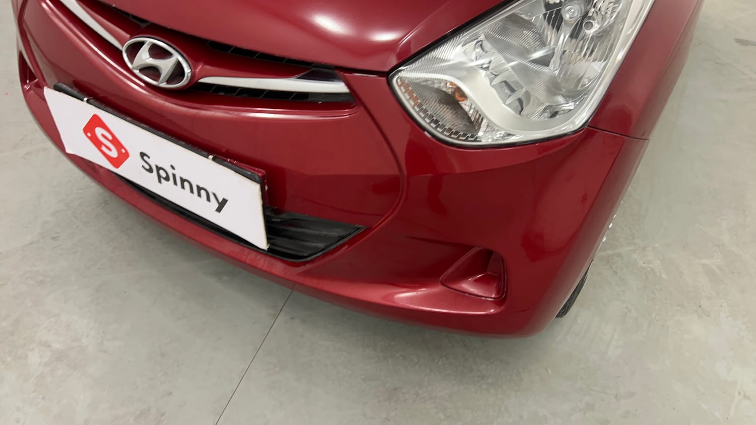 Used 2018 Hyundai Eon Magna + Petrol Manual dents MINOR SCRATCH
