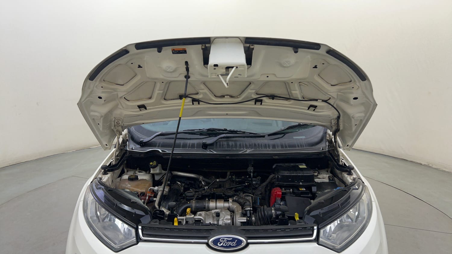 Used 2015 Ford EcoSport Titanium 1.5 TDCi Diesel Manual engine ENGINE & BONNET OPEN FRONT VIEW