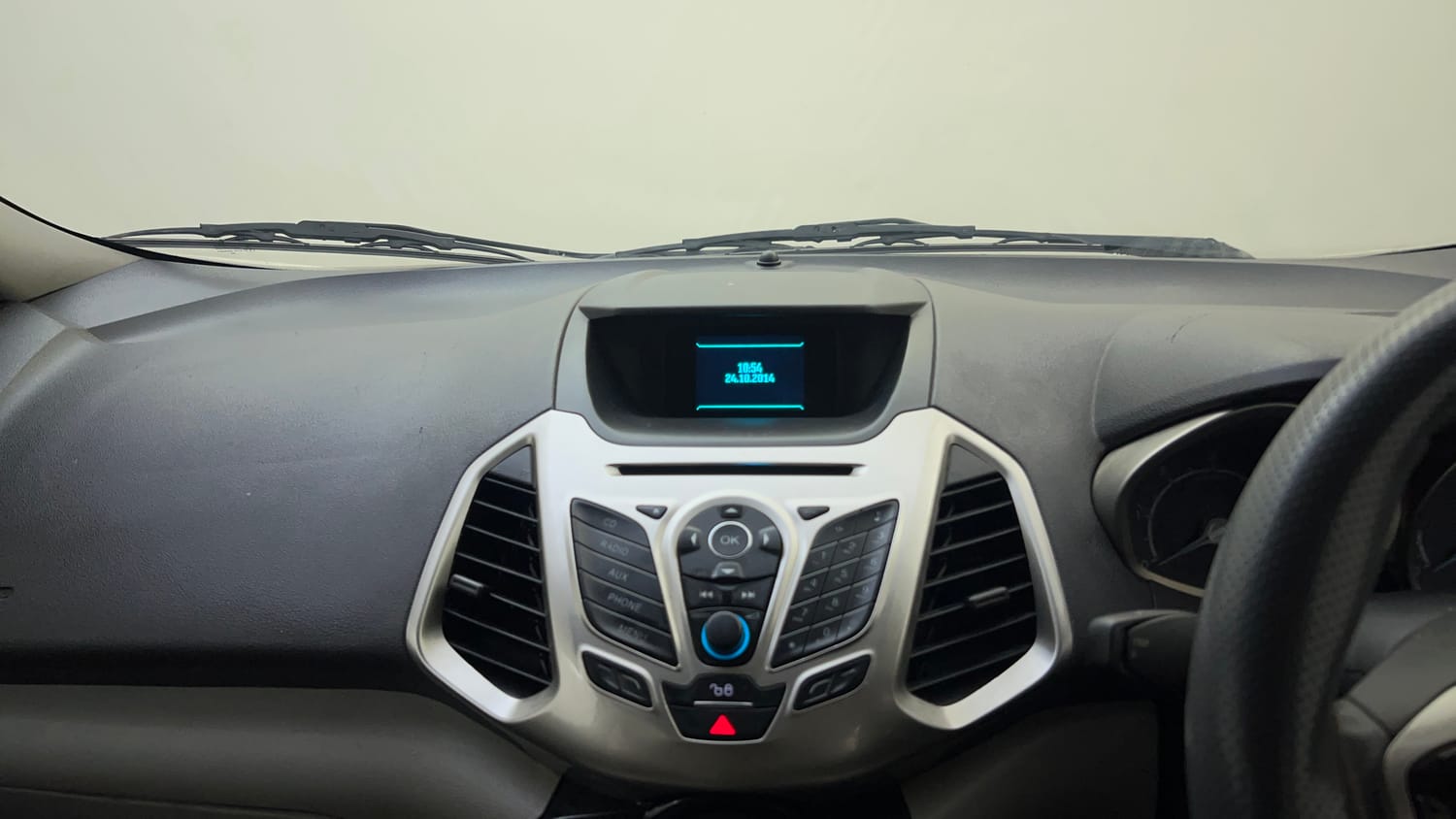 Used 2015 Ford EcoSport Titanium 1.5 TDCi Diesel Manual top_features Integrated (in-dash) music system