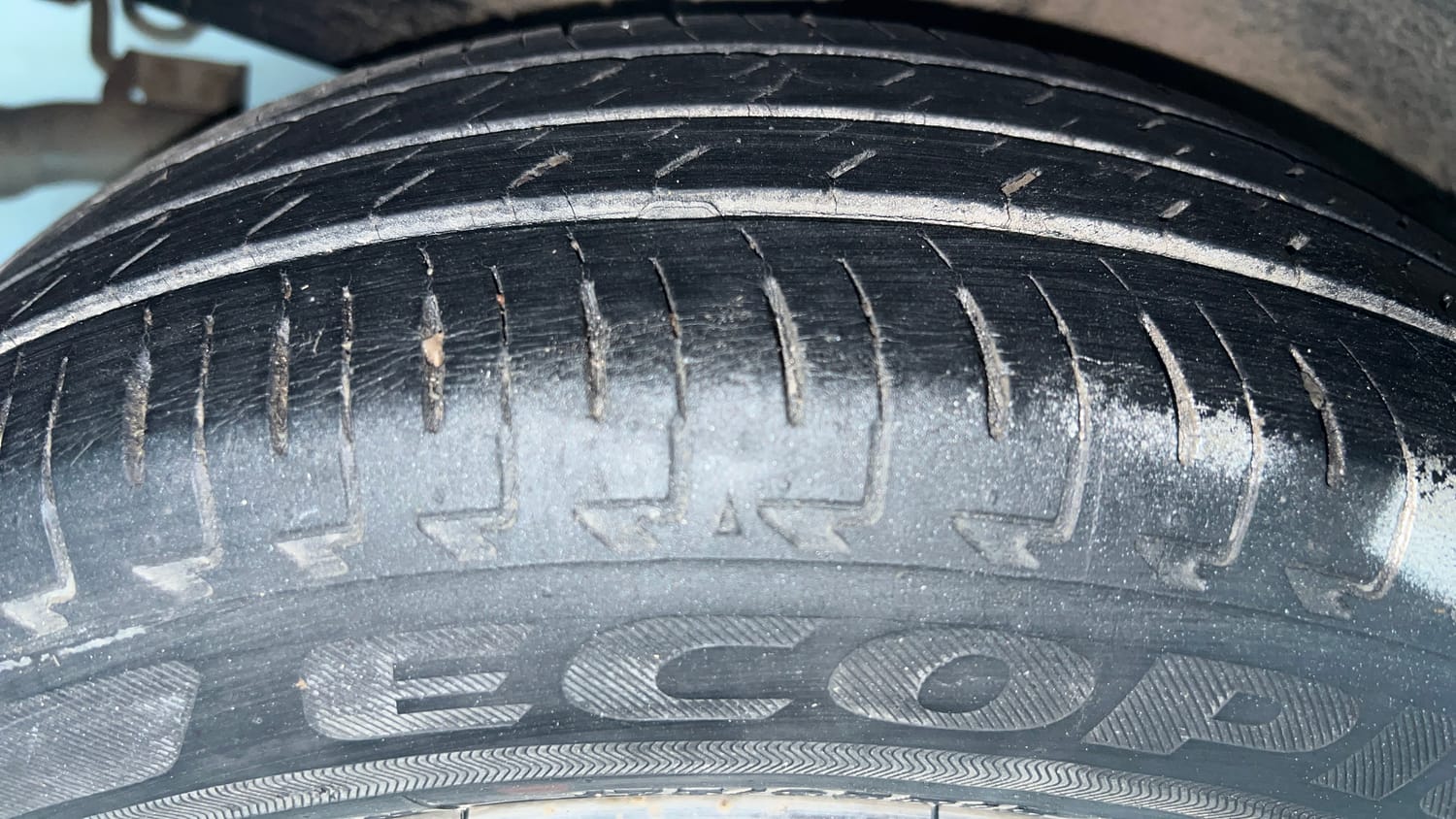 Used 2017 Maruti Suzuki Ignis Delta 1.2 MT Petrol Manual tyres RIGHT REAR TYRE TREAD VIEW