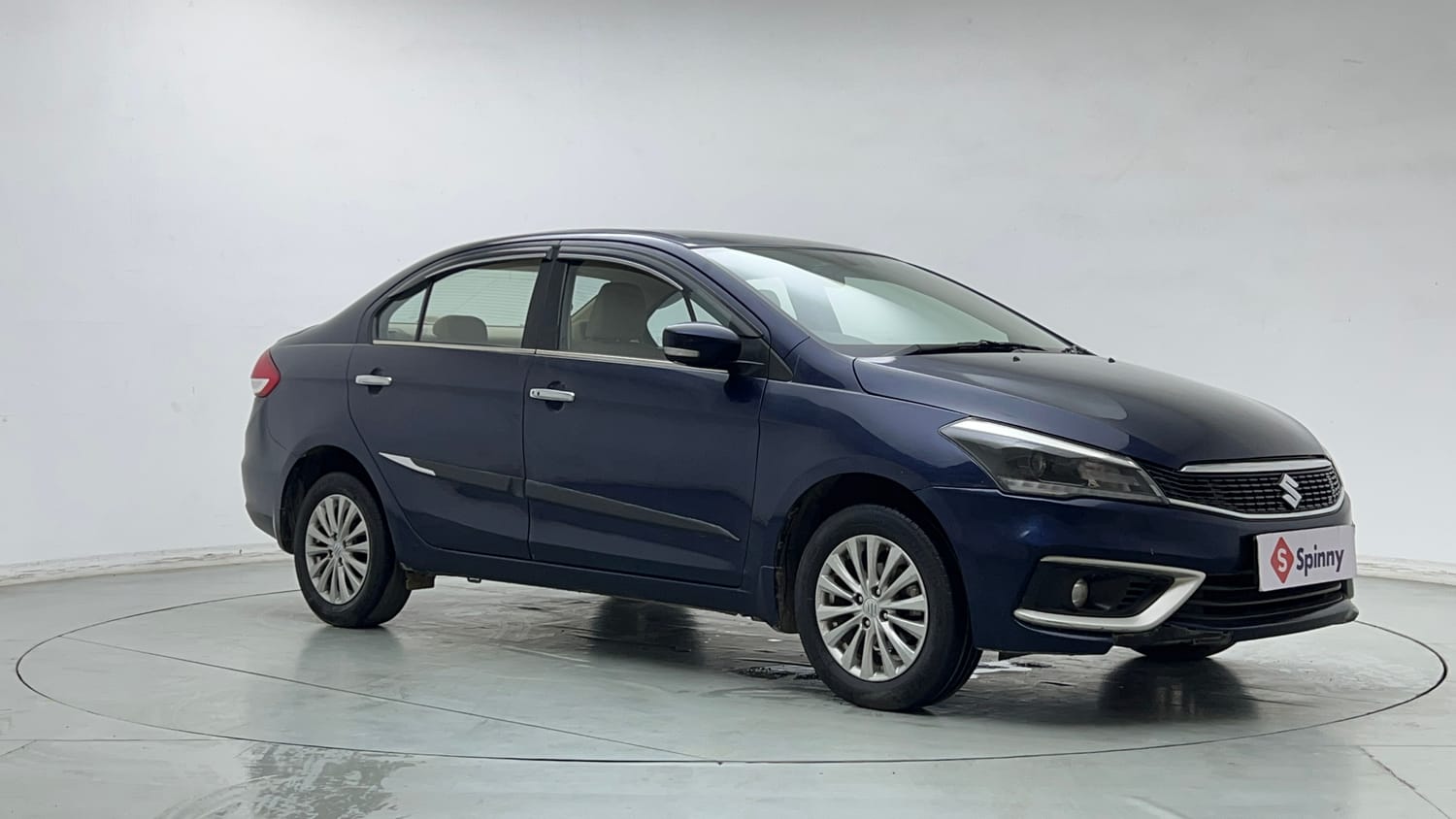 Used 2022 Maruti Suzuki Ciaz Zeta 1.5 Petrol Manual exterior RIGHT FRONT CORNER VIEW