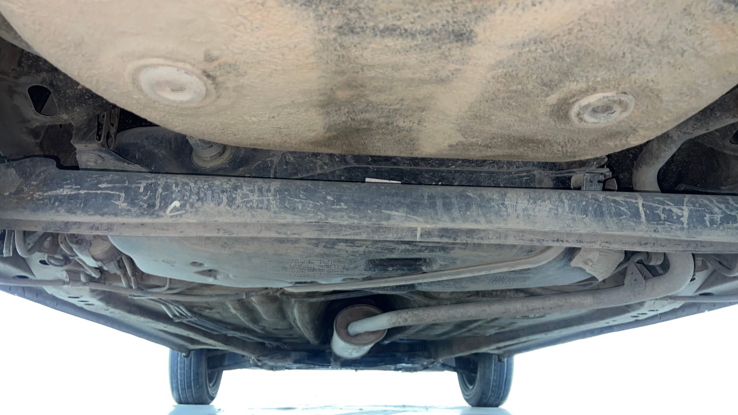Used 2017 Maruti Suzuki Ignis Delta 1.2 MT Petrol Manual extra REAR UNDERBODY VIEW (TAKEN FROM REAR)