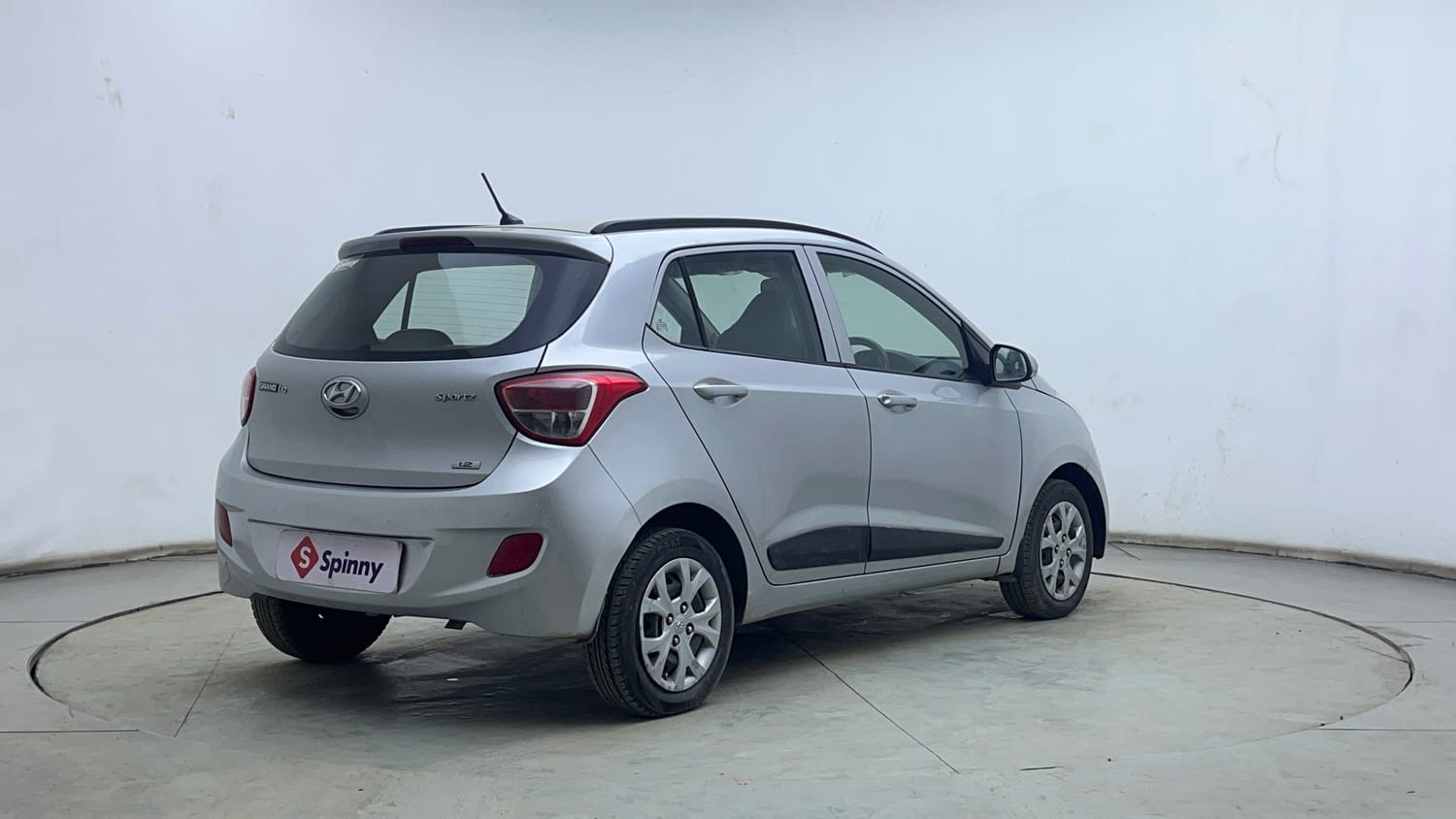 Used 2016 Hyundai Grand i10 Sportz 1.2 Kappa VTVT Petrol Manual exterior RIGHT REAR CORNER VIEW