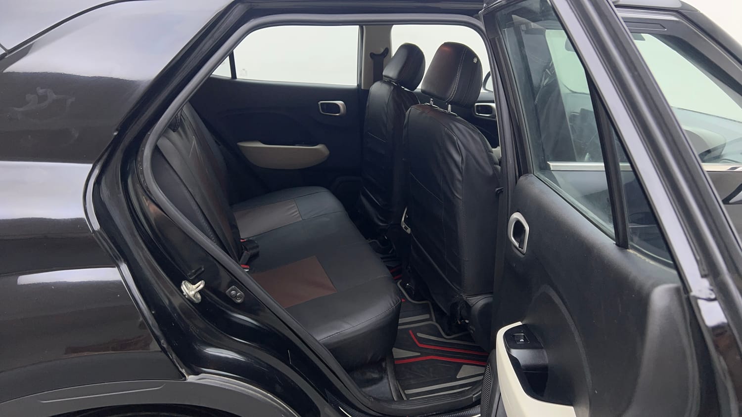 Used 2022 Hyundai Venue SX 1.2 Petrol Petrol Manual interior RIGHT SIDE REAR DOOR CABIN VIEW