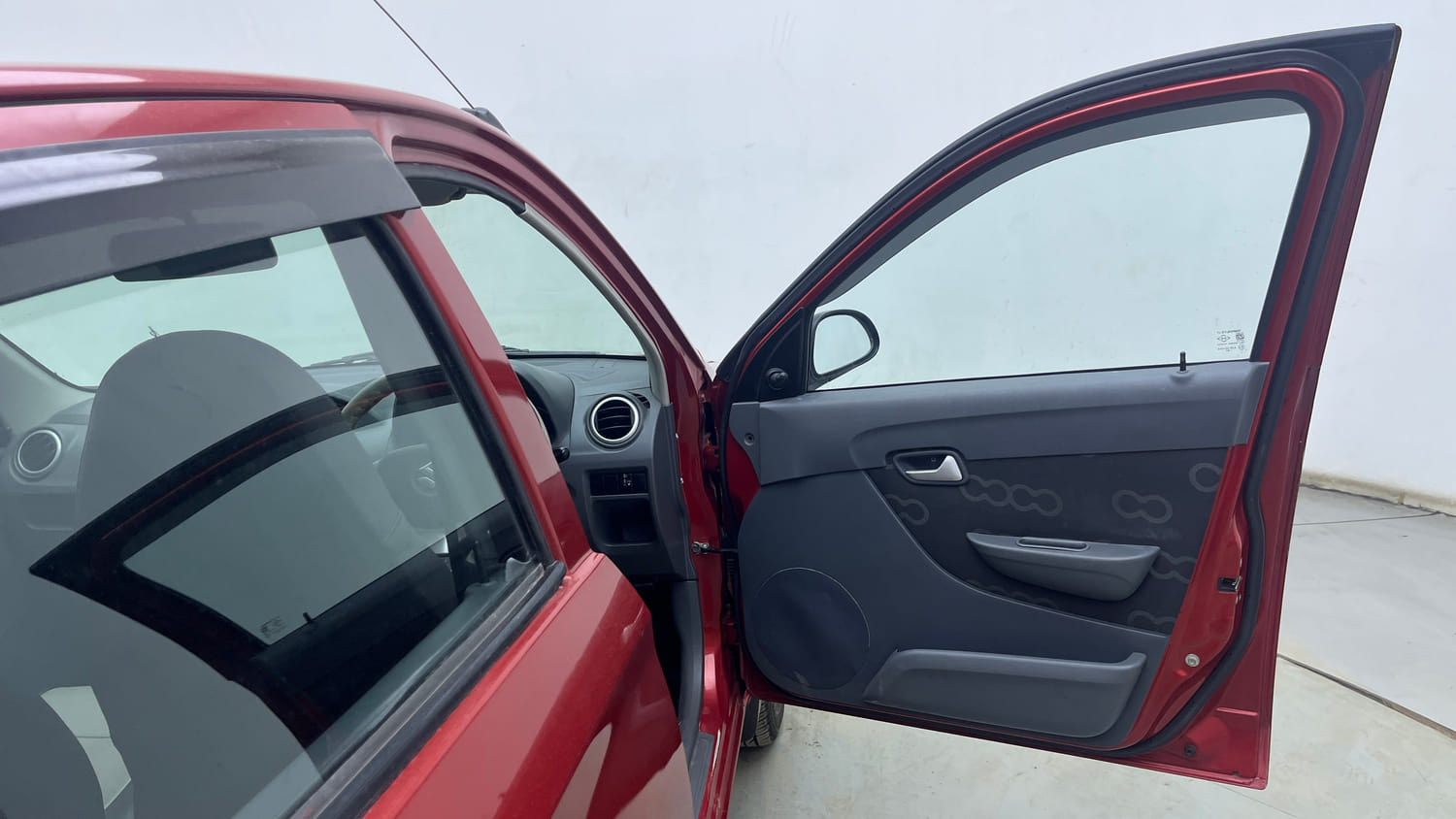 Used 2015 Maruti Suzuki Alto 800 Lxi Petrol Manual interior RIGHT FRONT DOOR OPEN VIEW