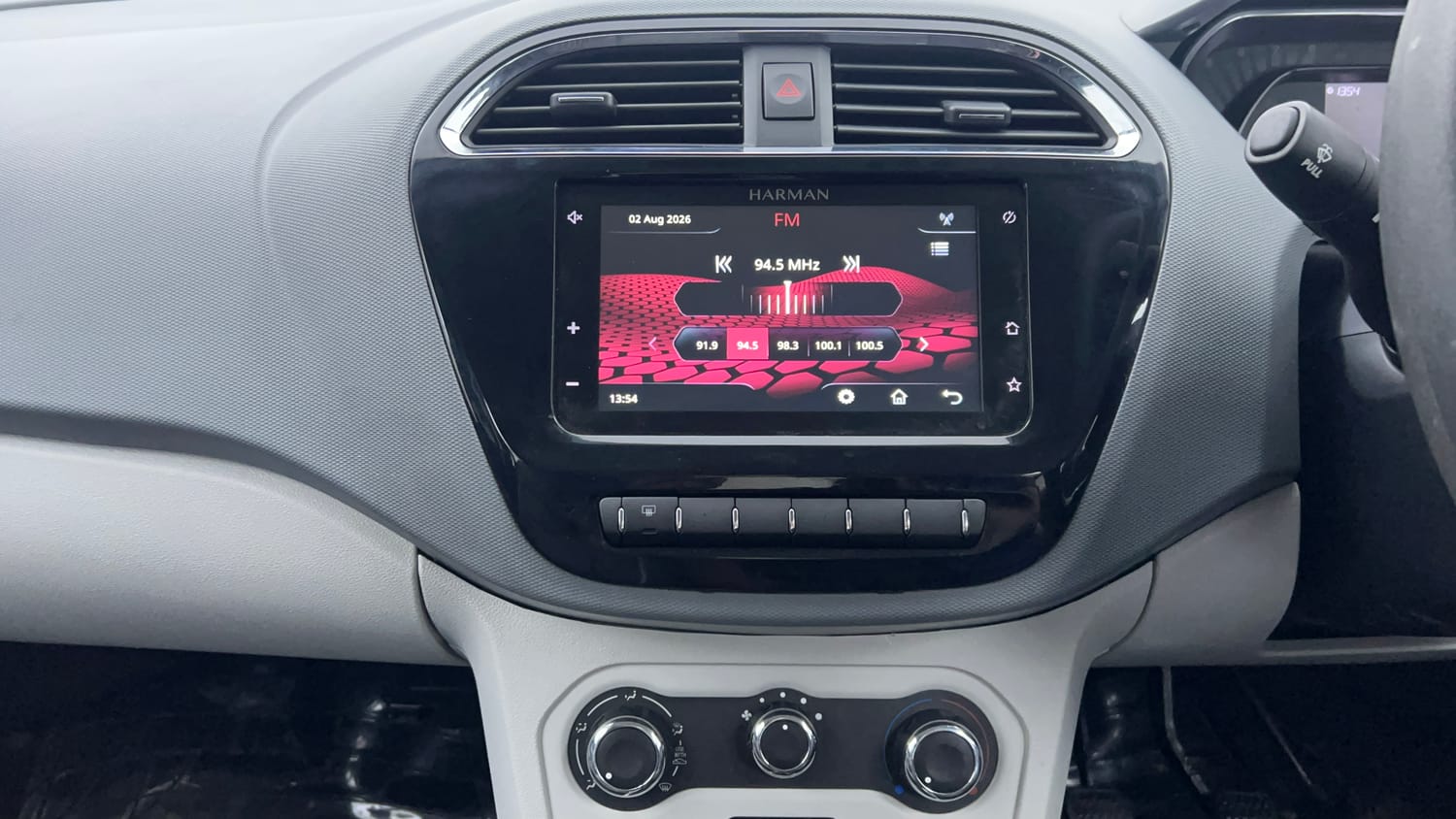 Used 2025 Tata Tiago XT Petrol Manual interior MUSIC SYSTEM & AC CONTROL VIEW