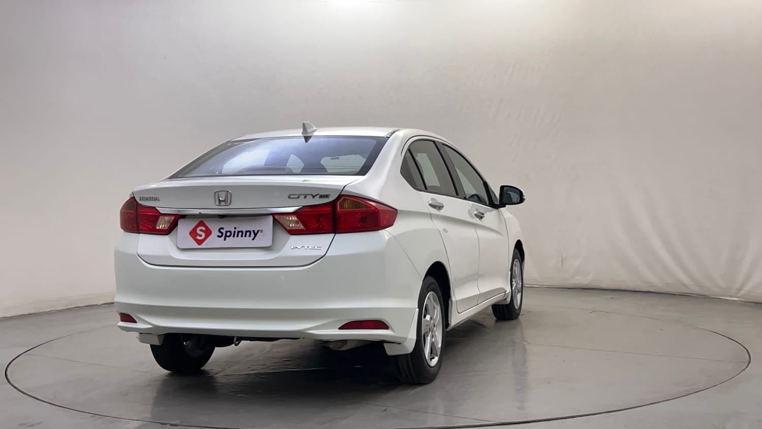Used 2015 Honda City VX CVT Petrol Automatic exterior RIGHT REAR CORNER VIEW