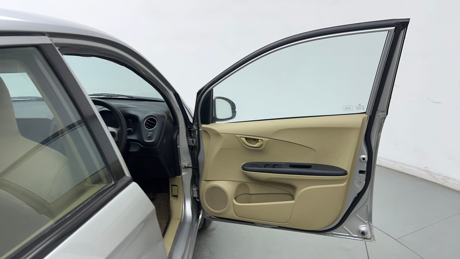 Used 2015 Honda Amaze 1.2 S i-VTEC Petrol Manual interior RIGHT FRONT DOOR OPEN VIEW
