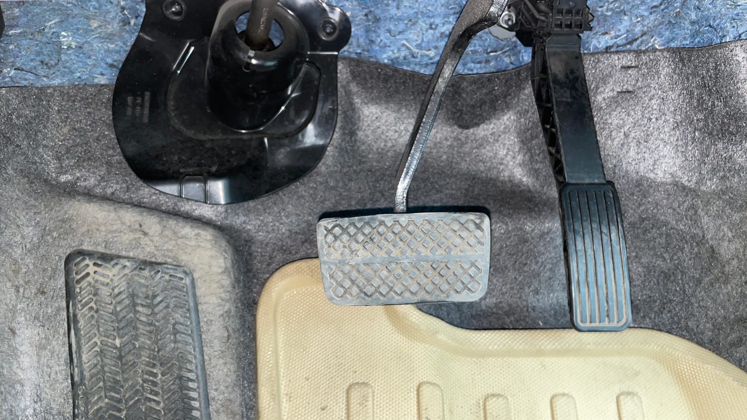 Used 2023 Honda Amaze VX 1.2 Petrol CVT Petrol Automatic interior PEDALS VIEW